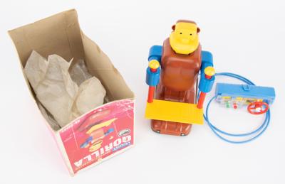 Lot #841 Vintage Toy Robots (53) from the Collection of Andres Serrano: Over 50 toy robots from the collection of renowned camera artist Andres Serrano - Image 70