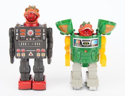 Lot #841 Vintage Toy Robots (53) from the Collection of Andres Serrano: Over 50 toy robots from the collection of renowned camera artist Andres Serrano - Image 96
