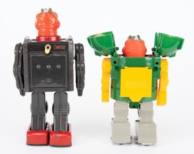 Lot #841 Vintage Toy Robots (53) from the Collection of Andres Serrano: Over 50 toy robots from the collection of renowned camera artist Andres Serrano - Image 97