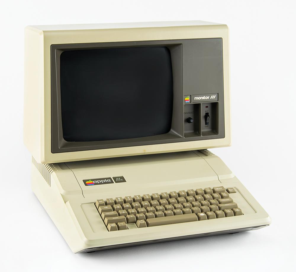 Apple IIe Computer(Model A2S2064) with Apple III Monitor
