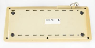 Lot #8014 Macintosh 128K Prototype Computer with Display Case and Accessories - Image 9