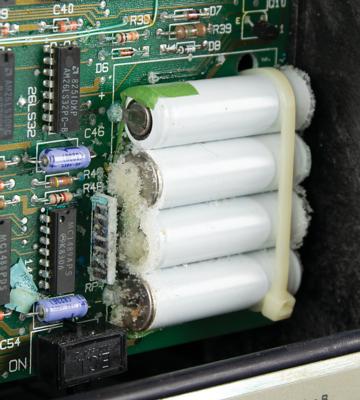 Lot #8013 Del Yocam's Apple Lisa with Twiggy Drives and Original Boxes - Image 13