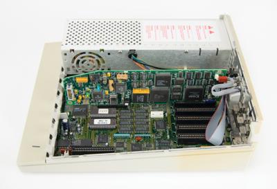 Lot #8016 Del Yocam's Special Edition Apple IIGS with Original Box - Image 4