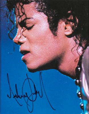 Lot #728 Michael Jackson Signed Photograph - Image 1