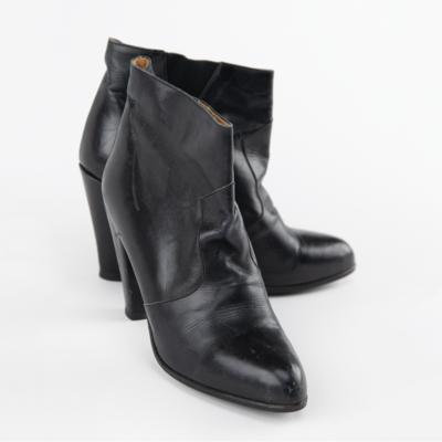 Lot #8120 Prince's Stage-Worn High-Heeled Black Boots by T.O. Dey - Image 1