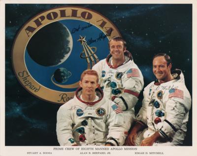 Lot #9439 Alan Shepard Signed Photograph - Image 1