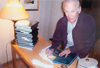 Lot #9329 Buzz Aldrin Signed Book - Image 4