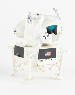 Lot #9873 Saturn IB Rocket Model with Apollo CSM/LM Payload - Image 3