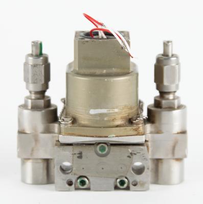 Lot #9855 Moog Spacecraft Thruster Valve - Image 2