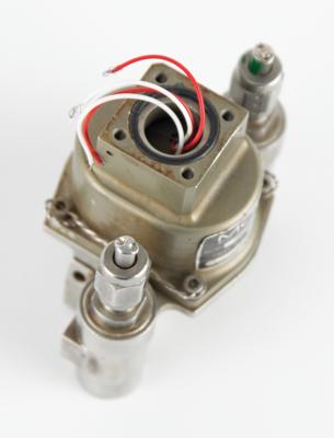 Lot #9855 Moog Spacecraft Thruster Valve - Image 3
