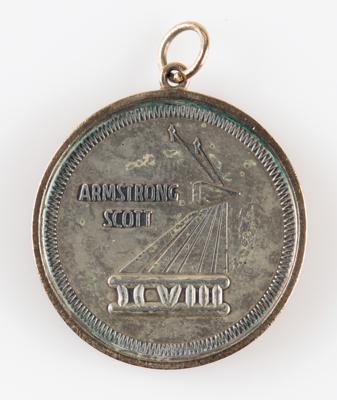 Lot #9130 Gemini 8 Flown Fliteline Medallion - Image 1