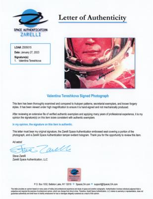 Lot #9918 Valentina Tereshkova Signed Photograph - Image 2