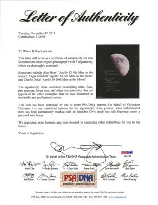 Lot #9582 Moonwalkers: Bean, Duke, Mitchell Signed Photograph - Image 4