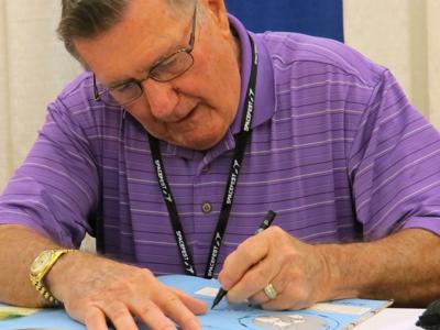 Lot #9004 Richard Gordon's 18K Gold Rolex President Day-Date Watch - Image 12