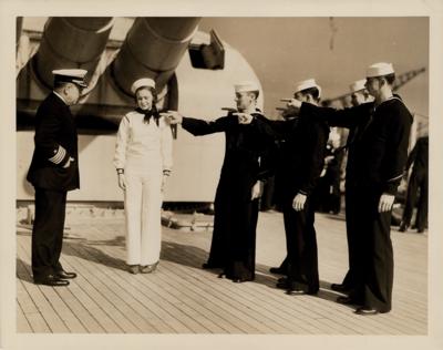 Lot #686 Ginger Rogers Signed Photograph - Image 3