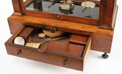 Lot #177 Brass Apothecary/Gold Scale by Henry Troemner Scale - Image 3