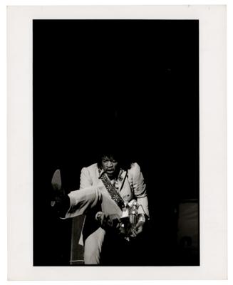 Lot #3060 Jimi Hendrix Photograph by Linda McCartney - Image 1