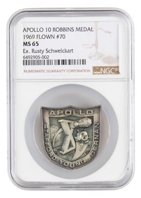 Lot #221 Rusty Schweickart's Apollo 10 Flown Robbins Medallion - Image 1