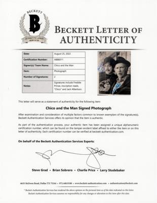 Lot #651 Chico and the Man: Freddie Prinze and Jack Albertson Signed Photograph - Image 2