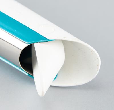 Lot #4026 Sydney 2000 Summer Olympics Torch - Image 4