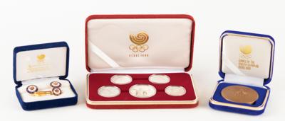 Lot #4150 Seoul 1988 Summer Olympics Lot: Participation Medal, Coin Set, and Tie Clip and Cufflinks - Image 1