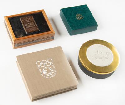 Lot #4385 IOC Session Gifts (10) Presented to IOC Member James Worrall - Image 3