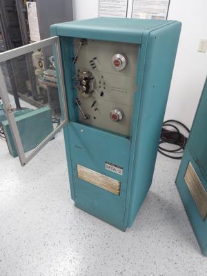 Lot #5051 Bendix G-15, the First Mini-Computer (the third built in 1956) - Image 13