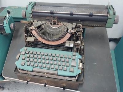 Lot #5051 Bendix G-15, the First Mini-Computer (the third built in 1956) - Image 17