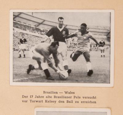 Lot #987 Pele RC: 1958 FIFA World Cup Commemorative Album with (96) Photo Cards - Image 4