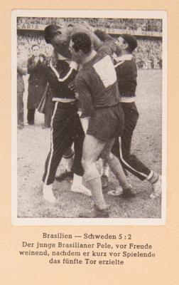 Lot #987 Pele RC: 1958 FIFA World Cup Commemorative Album with (96) Photo Cards - Image 6