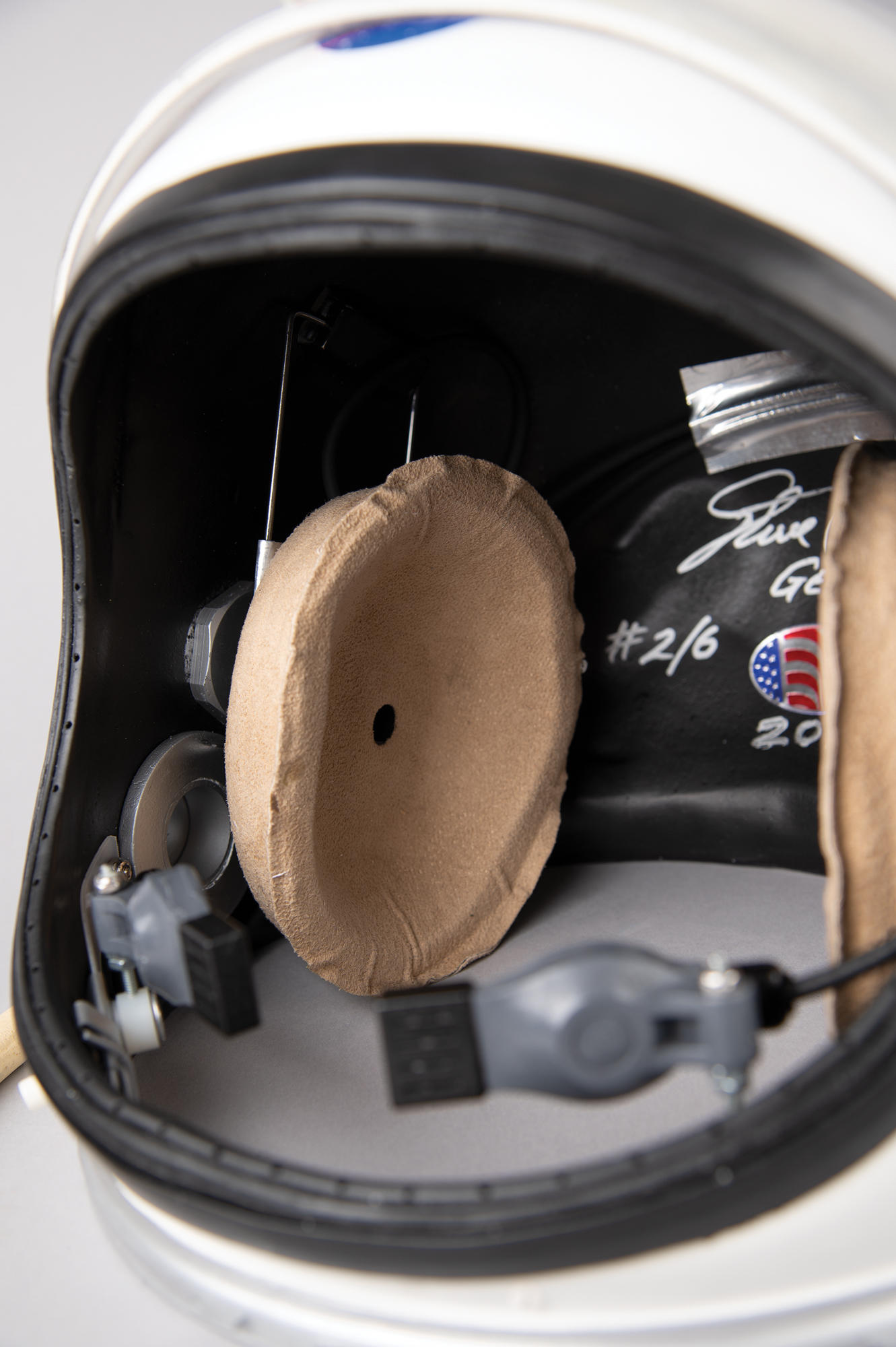 Lot #7063 Frank Borman Signed Project Mercury Replica Helmet - Image 12