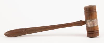 Lot #290 Yorktown Tavern: Wooden Relic Gavel: Wood from the Yorktown Tavern, presented to an officer of the Daughters of the American Revolution - Image 2
