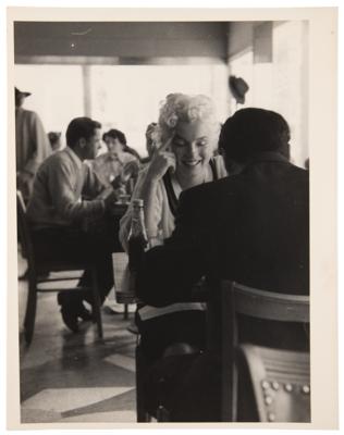 Lot #620 Marilyn Monroe Original Oversized Photographic Print by Roy Schatt - Image 1