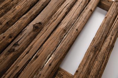 Lot #110 Kennedy Assassination: Grassy Knoll Picket Fence Section: Historic relic from Dealey Plaza?a large section of the 'grassy knoll' picket fence, central to many JFK assassination conspiracy theories - Image 3