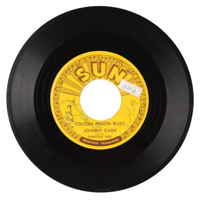Lot #9131 Johnny Cash and the Tennessee Two Multi-Signed 45 RPM Single Record for 'Folsom Prison Blues / So Doggone Lonesome' (Sun Records) - Image 1