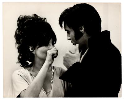 Lot #9118 Elvis Presley Original Photograph by Terry O?Neill - Image 1