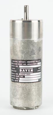 Lot #169 Apollo CM Block I Main Display Console (MDC) Rotary Switch Rotary Switch - Image 2