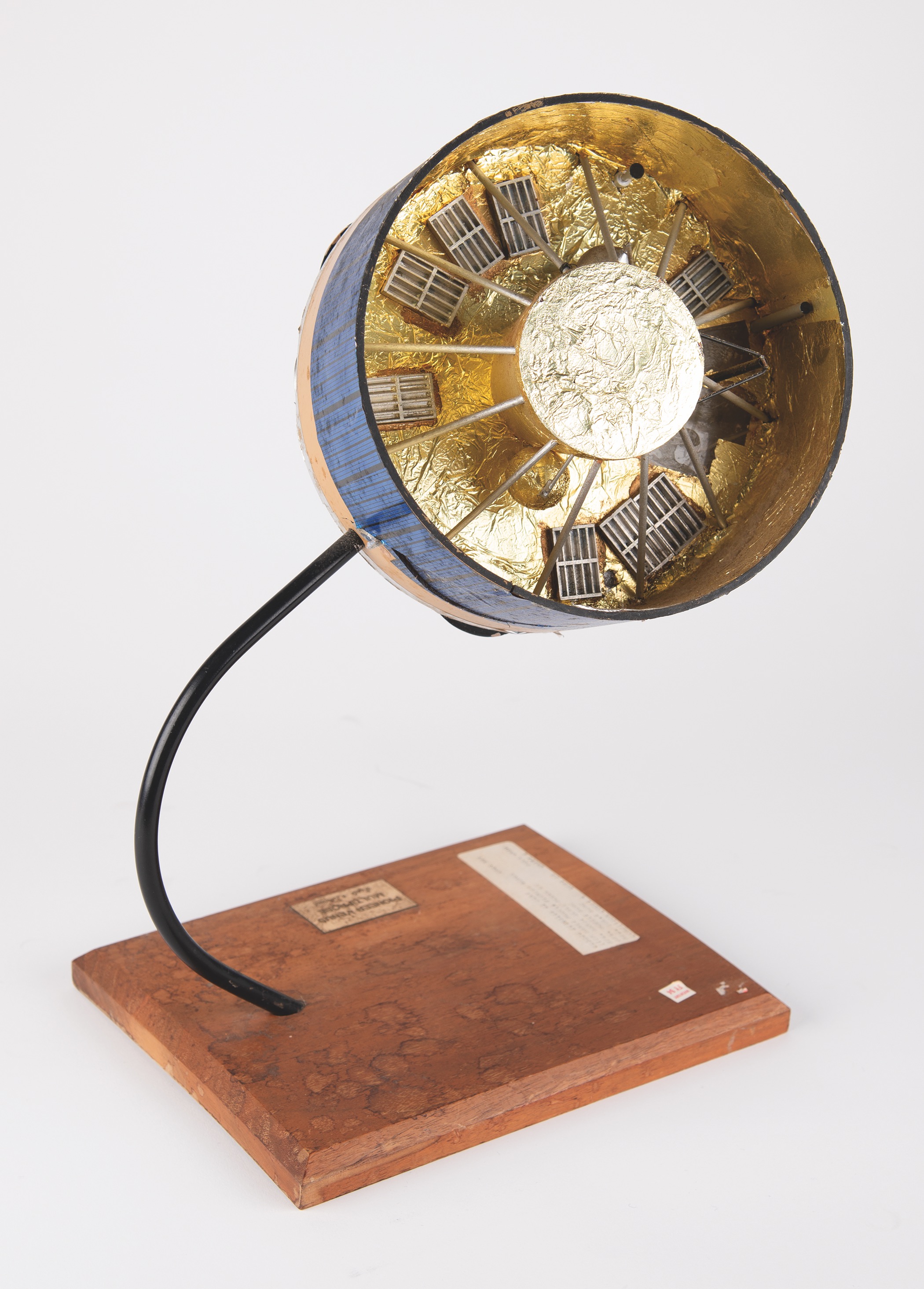 Lot #292 Pioneer Venus Multiprobe Model - Image 2