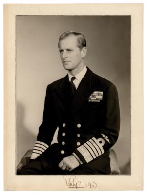 Lot #77 Queen Elizabeth II and Prince Philip Signed Portrait Photographs (1957) - Image 3