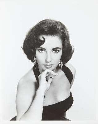 Lot #518 Elizabeth Taylor Vintage Photograph - Image 1