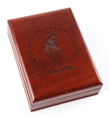 Lot #3102 Atlanta 1996 Summer Olympics Gold Winner's Medal for Baseball - Image 7