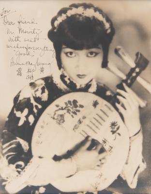 Lot #515 Anna May Wong Signed Photograph