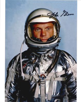Lot #473 John Glenn Signed Photograph - Image 1