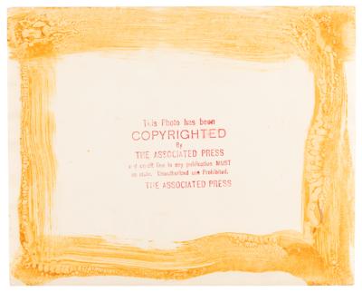 Lot #34 Franklin and Eleanor Roosevelt Signed Photograph as President and First Lady - a rare dual-signed 1941 Christmas portrait from the White House - Image 2