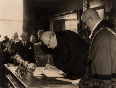 Lot #209 Winston Churchill Typed Letter Signed with Original Photograph - Image 2