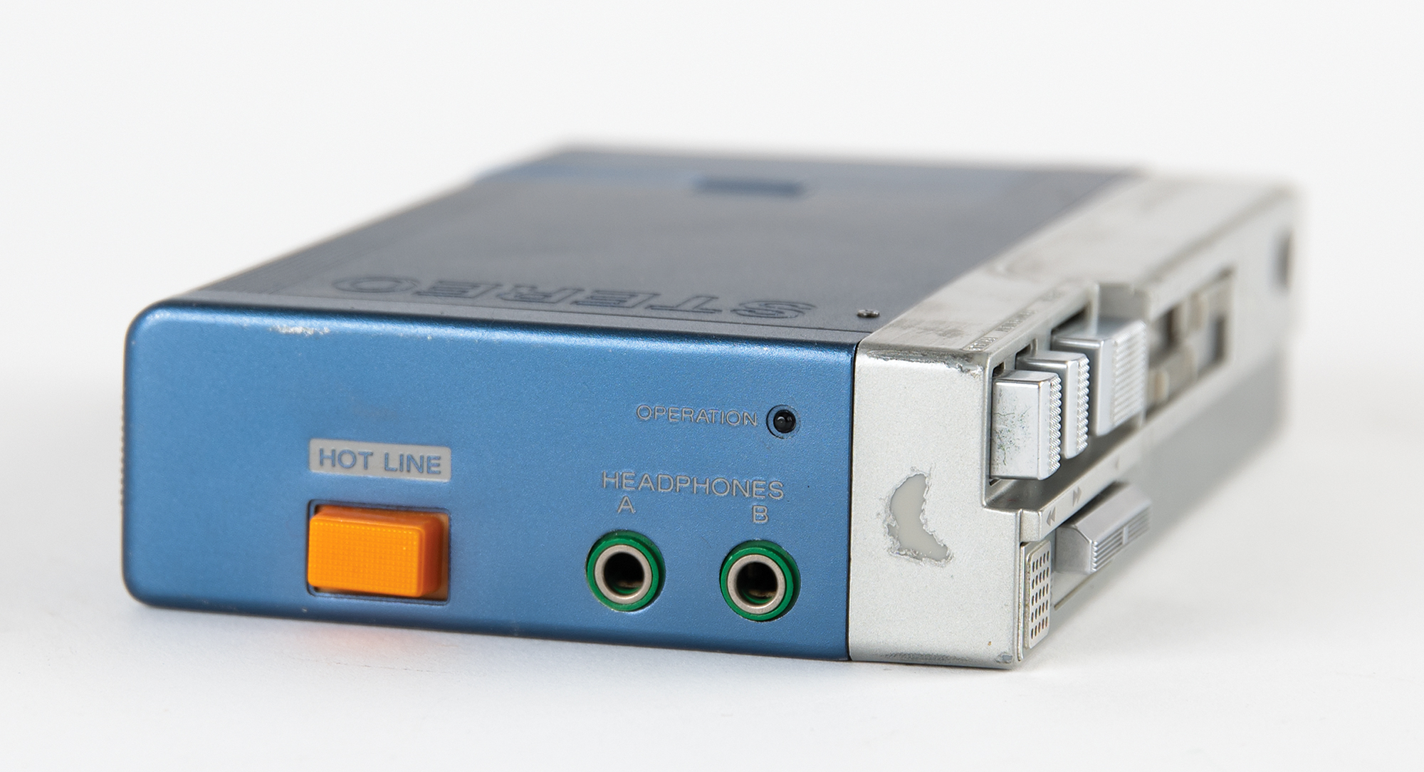 Sony TPS-L2 Walkman | RR Auction