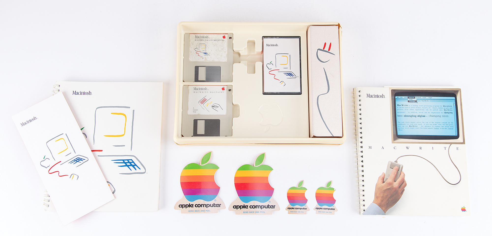 桜咲く咲くさん専用「Macintosh 128K」manual set ケース入 Vintage Apple Macintosh 128K M0001 Computer with Keyboard