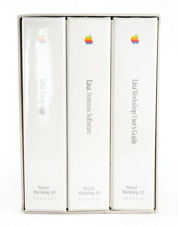 Lot #3016 Apple Lisa Pascal Workshop 3.0 Sealed Software and Guides - Image 2