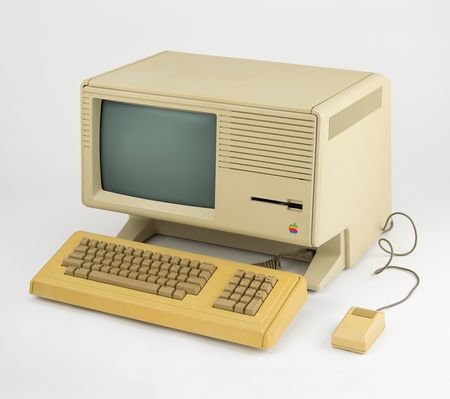 Lot #3015 Functional Apple Lisa 2/10 Computer With