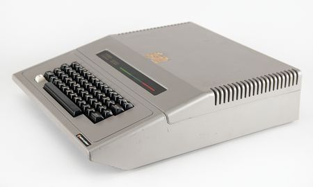 Lot #3008 Apple II Clone: ITT 2020 Computer - Image 2